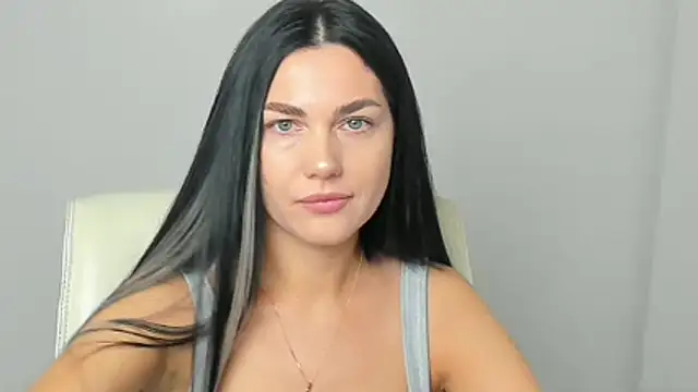 Lune Moon online show from November 28, 2025, 6:35 am