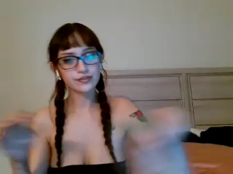 Snapshot of certifiedratchet chatting on February 4, 2026, 7:47 am certifiedratchet online show from February 4, 2026, 7:47 am