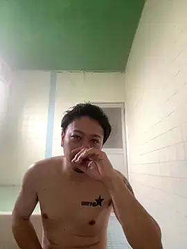 Snapshot of muut1215 chatting on December 20, 2025, 6:27 am muut1215 online show from December 20, 2025, 6:27 am