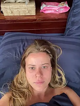 Stellamarbella online show from April 10, 2026, 12:17 am