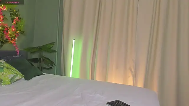 Snapshot of Lisbeth__Salander chatting on November 25, 2025, 2:34 am Lisbeth Salander online show from November 25, 2025, 2:34 am