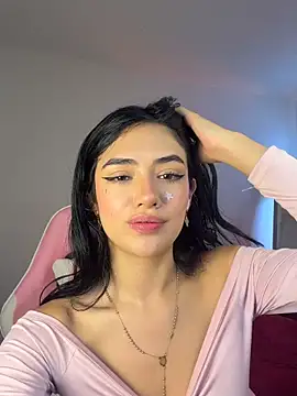 mandy222  online show from April 28, 2026, 5:06 pm