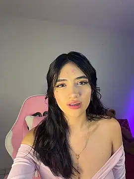 mandy222  online show from May 17, 2026, 2:22 am