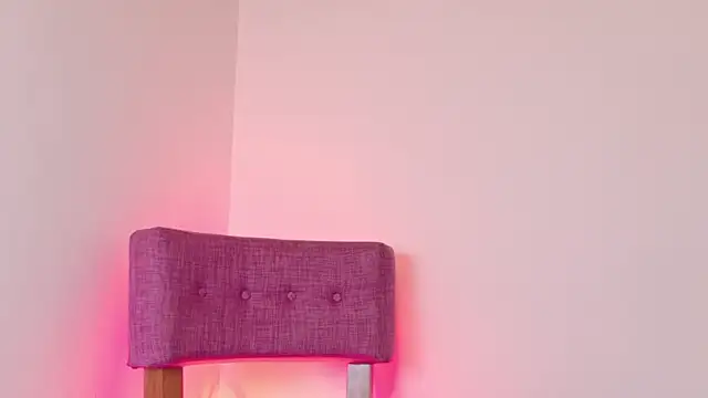 Snapshot of KITY_HILL chatting on November 15, 2025, 4:05 am KITY HILL online show from November 15, 2025, 4:05 am