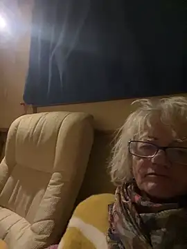 ladyboatlady online show from May 19, 2026, 10:28 pm