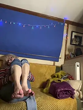 Snapshot of ladyboatlady chatting on December 16, 2025, 7:51 pm ladyboatlady online show from December 16, 2025, 7:51 pm