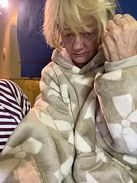 ladyboatlady online show from January 13, 2026, 7:34 am