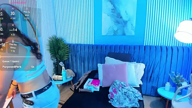 bellarivera  online show from November 3, 2025, 6:55 pm