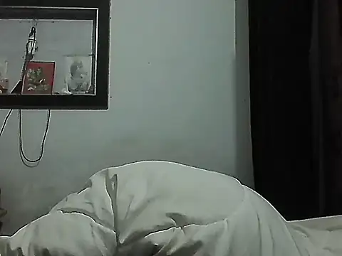 Snapshot of Dollseye chatting on June 1, 2026, 10:31 pm Dollseye online show from June 1, 2026, 10:31 pm