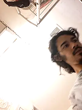 Snapshot of MeTazty294 chatting on March 1, 2026, 11:38 pm MeTazty294 online show from March 1, 2026, 11:38 pm