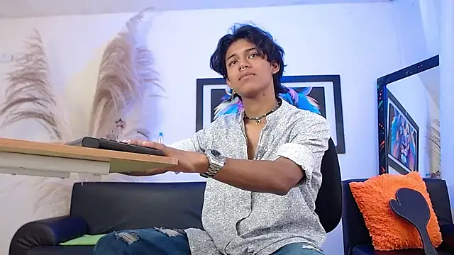 Snapshot of dreyk20 chatting on October 9, 2025, 2:06 pm dreyk20 online show from October 9, 2025, 2:06 pm