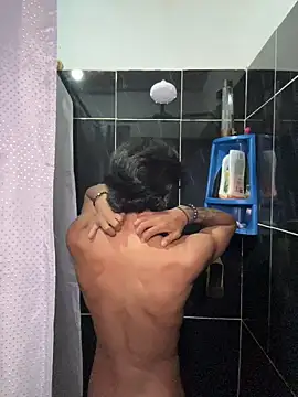 dreyk20 online show from April 18, 2026, 7:18 pm