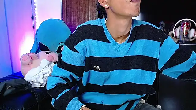 Snapshot of briamhoconor_xh chatting on November 26, 2025, 2:00 am briamhoconor xh online show from November 26, 2025, 2:00 am