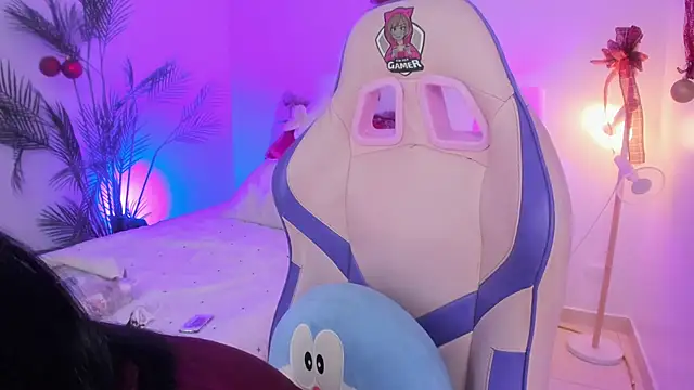 Snapshot of Hadid_Jimenez_ chatting on December 17, 2025, 9:09 pm Hadid Jimenez online show from December 17, 2025, 9:09 pm