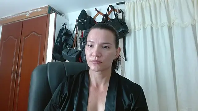 Snapshot of BriggiteSkyAngels chatting on November 10, 2025, 8:41 am BriggiteSkyAngels online show from November 10, 2025, 8:41 am