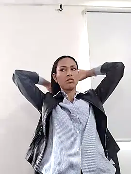 Snapshot of SofiaDelicia chatting on November 2, 2025, 2:44 pm SofiaDelicia online show from November 2, 2025, 2:44 pm