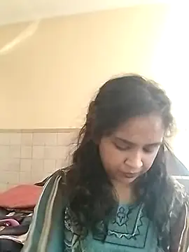 cute indianxo online show from February 3, 2026, 6:33 am