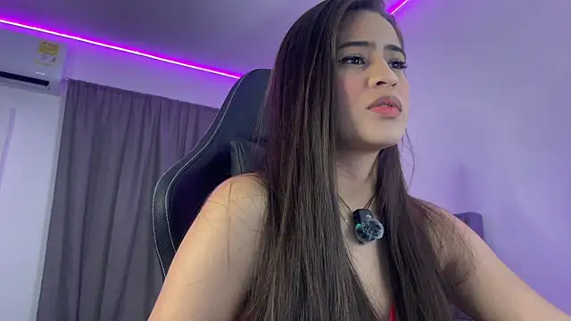 Snapshot of lexie_gray2 chatting on December 13, 2025, 11:00 pm lexie gray2 online show from December 13, 2025, 11:00 pm