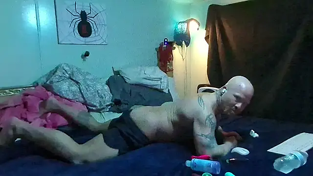 Snapshot of AntMeich6969 chatting on April 14, 2026, 4:50 am AntMeich6969 online show from April 14, 2026, 4:50 am