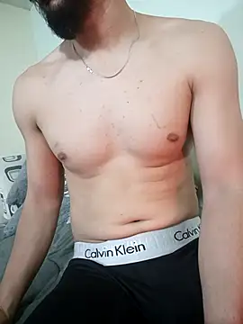 Maximiliano444 online show from November 4, 2025, 12:58 am