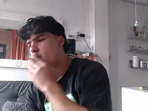 Snapshot of dani_titan320 chatting on November 13, 2025, 7:07 pm dani titan320 online show from November 13, 2025, 7:07 pm