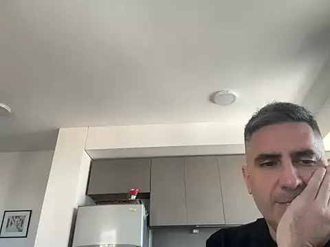 Snapshot of couplelatam2025 chatting on October 20, 2025, 6:08 pm couplelatam2025 online show from October 20, 2025, 6:08 pm