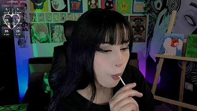 Yuhwan  online show from March 28, 2026, 12:11 am