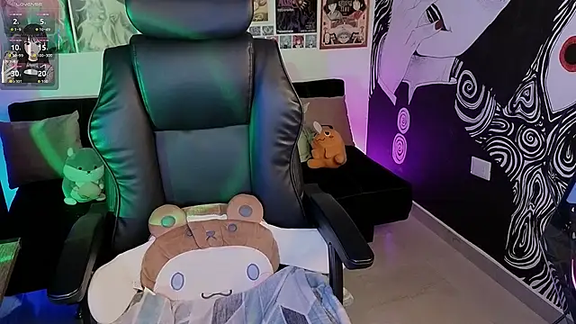 Yuhwan  online show from February 13, 2026, 10:32 pm