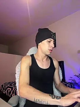 Snapshot of santiago_cutex chatting on February 15, 2026, 10:09 pm santiago cutex online show from February 15, 2026, 10:09 pm