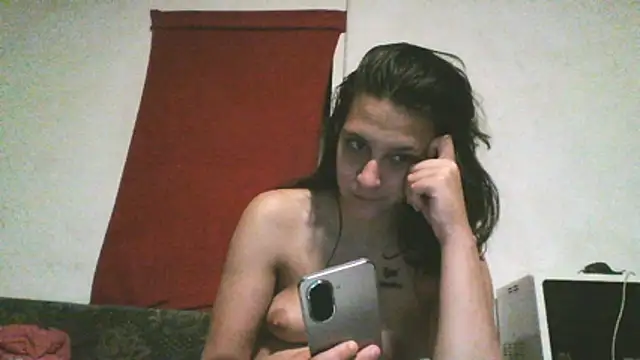 Snapshot of Themaskedgirl21 chatting on June 13, 2026, 11:45 pm Themaskedgirl21 online show from June 13, 2026, 11:45 pm