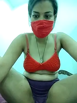 Snapshot of Miss-0012 chatting on February 8, 2026, 7:39 am Miss-0012 online show from February 8, 2026, 7:39 am