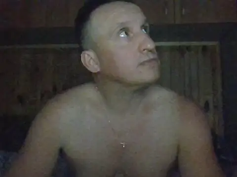 Maksymilian1 online show from June 9, 2026, 9:49 pm