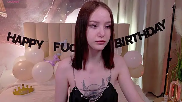 Snapshot of MarySparkle chatting on November 2, 2025, 4:17 am MarySparkle online show from November 2, 2025, 4:17 am