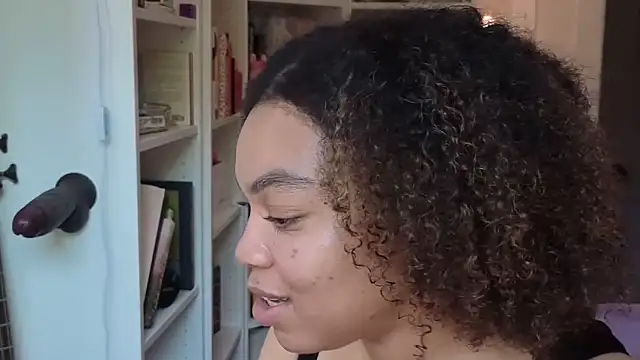 Snapshot of zahrabliss chatting on September 22, 2025, 8:59 pm zahrabliss online show from September 22, 2025, 8:59 pm