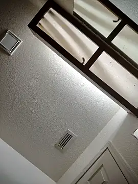 Snapshot of ModelledTread chatting on February 4, 2026, 4:29 am ModelledTread online show from February 4, 2026, 4:29 am