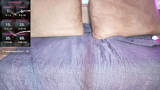 Snapshot of Bad_Idea chatting on November 10, 2025, 9:47 am Bad Idea online show from November 10, 2025, 9:47 am