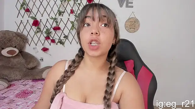 emma grays2 online show from November 25, 2025, 5:52 am