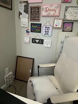 Juicystorm online show from February 6, 2026, 3:52 pm