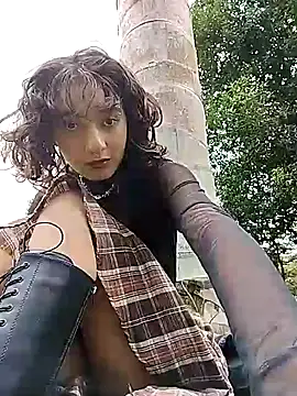 LuaBusch online show from April 20, 2026, 4:30 pm