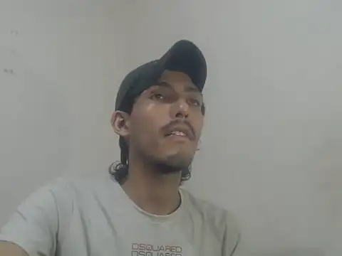 Snapshot of snackontime18 chatting on May 27, 2026, 3:03 am snackontime18 online show from May 27, 2026, 3:03 am