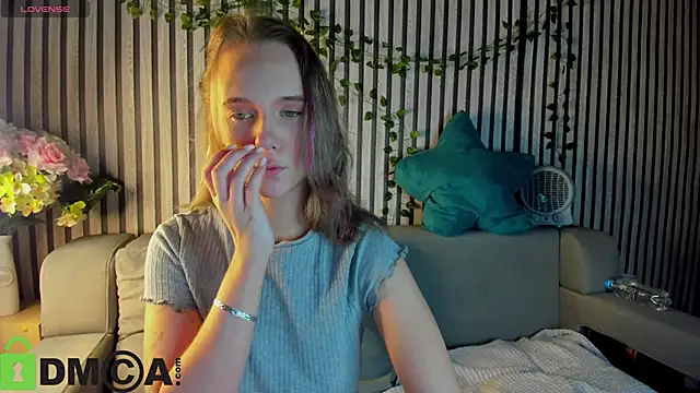 Snapshot of Casey_Sweeet chatting on December 2, 2025, 9:11 am Casey Sweeet online show from December 2, 2025, 9:11 am