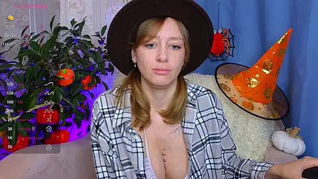 Snapshot of evashiny_ chatting on October 30, 2025, 4:22 am evashiny online show from October 30, 2025, 4:22 am