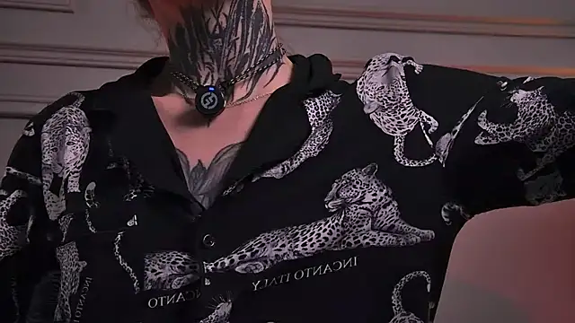 AriWild online show from April 16, 2026, 4:57 am