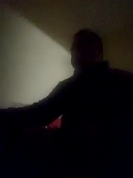 Nesch82 online show from March 7, 2026, 3:35 am