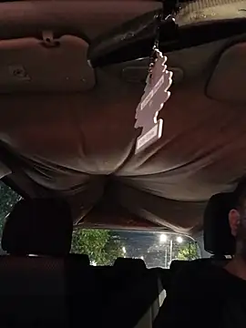 Snapshot of Nesch82 chatting on July 11, 2026, 1:28 am Nesch82 online show from July 11, 2026, 1:28 am