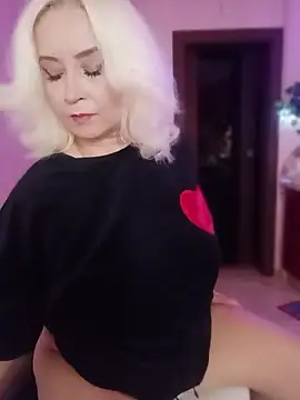 SquirtMilf00 online show from March 16, 2026, 5:44 am