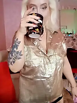 SquirtMilf00 online show from January 7, 2026, 3:00 am