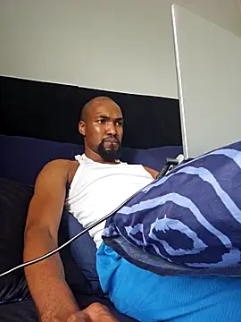 mojaymort online show from December 17, 2025, 12:43 pm