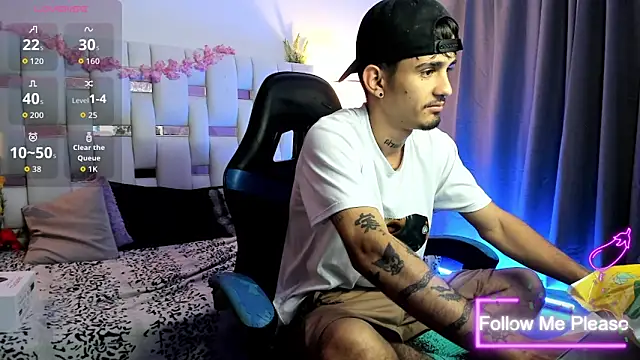 nextboywell1 online show from March 12, 2026, 3:12 am