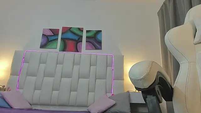 nextboywell1 online show from April 8, 2026, 2:57 am